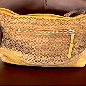 ❣️GIVEAWAY❣️Coach Tan Women's Bag